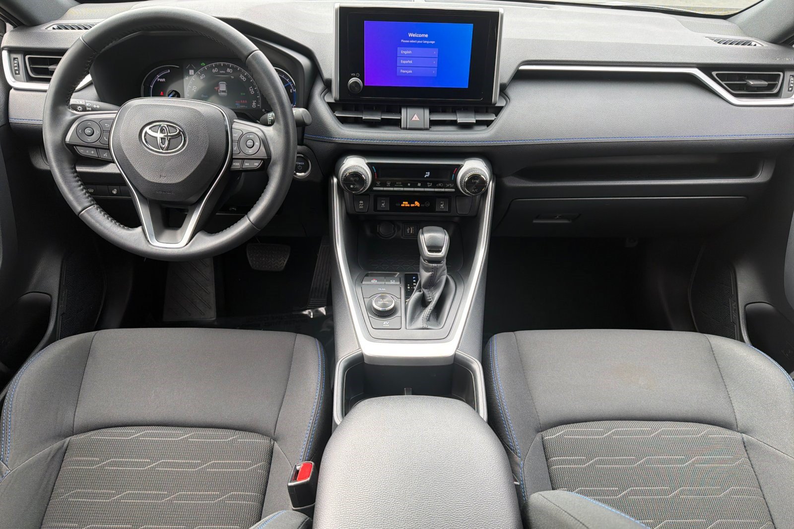Used 2023 Toyota RAV4 SE w/ Convenience Package AWD/4WD image 17