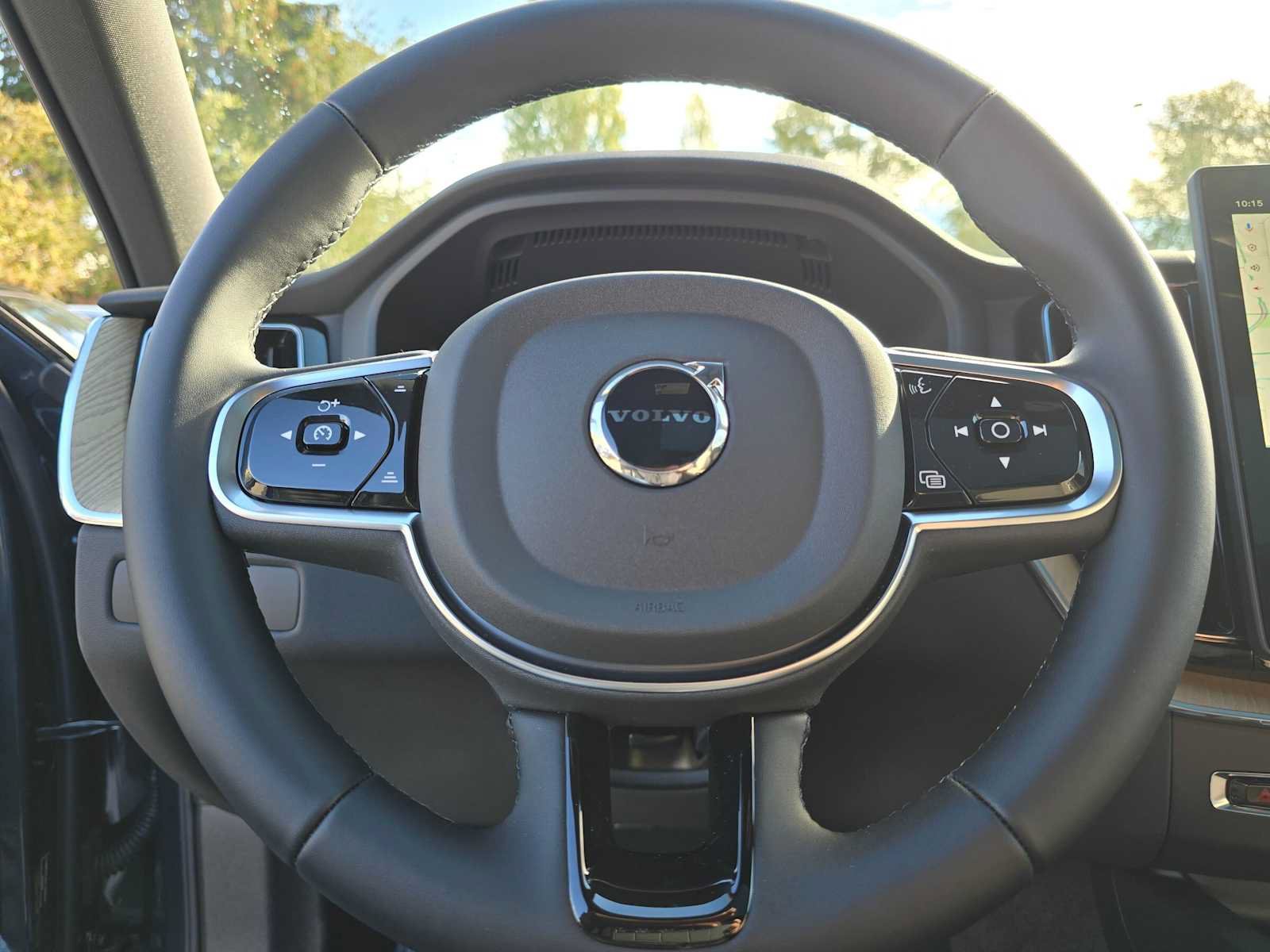 New 2027 Volvo XC60 B5 Plus AWD/4WD image 24