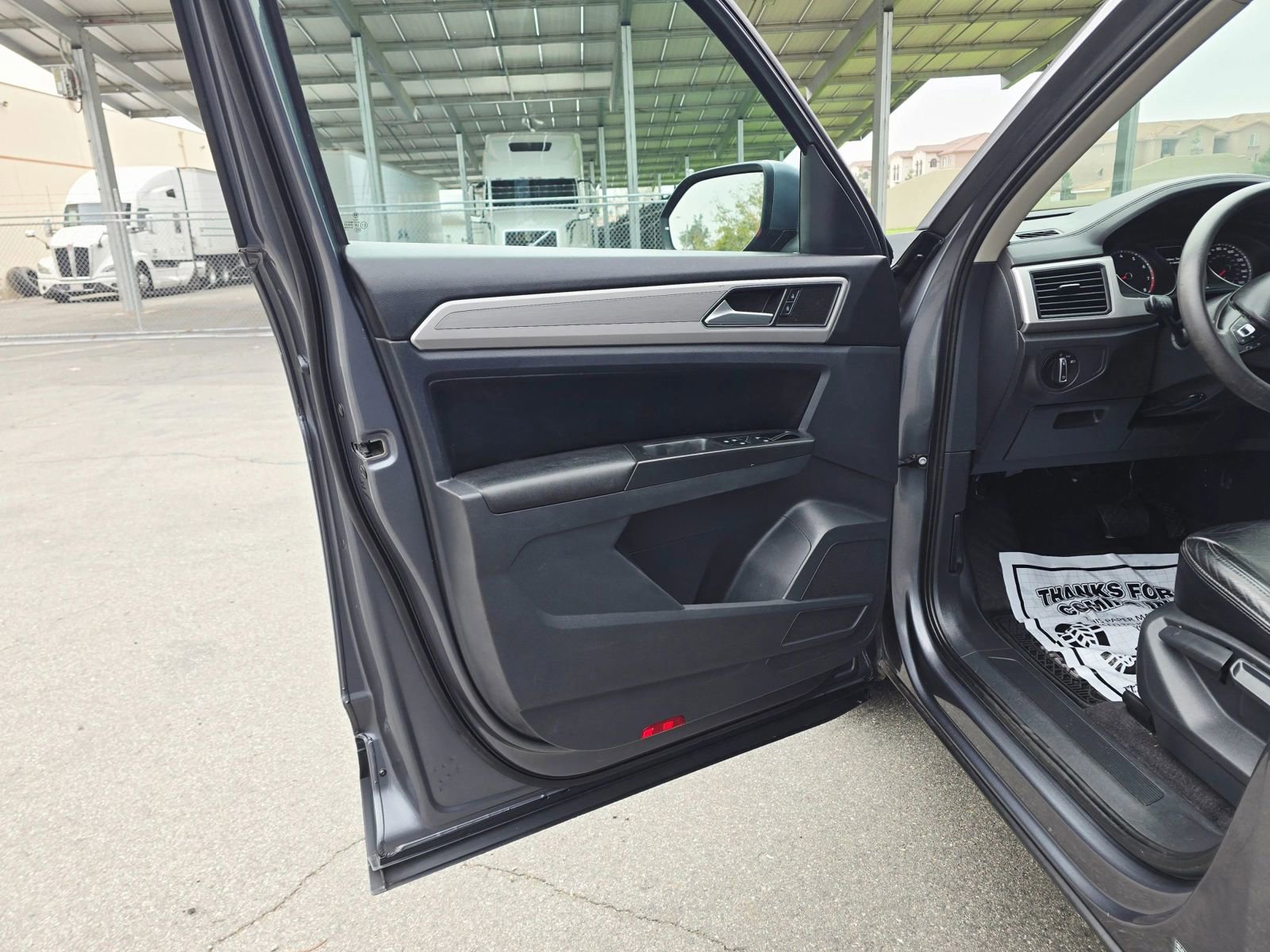 Used 2018 Volkswagen Atlas Launch Edition image 12