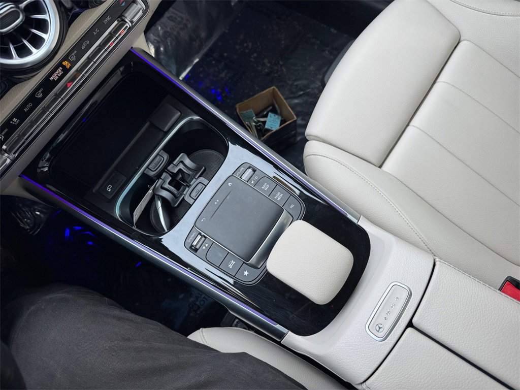 Used 2023 Mercedes-Benz GLB 250 4MATIC image 21