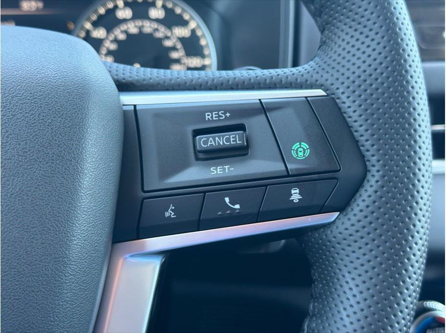Used 2025 Mitsubishi Outlander SE AWD/4WD image 16