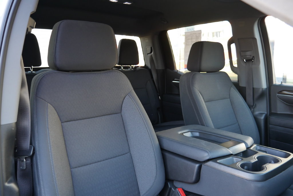 Used 2023 Chevrolet Silverado 1500 LT AWD/4WD image 9