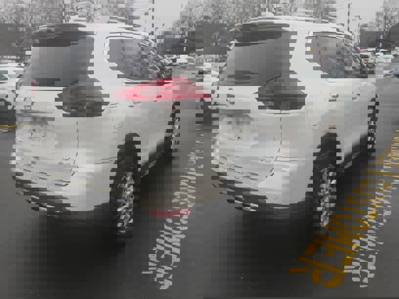 Used 2020 Nissan Rogue SV image 7