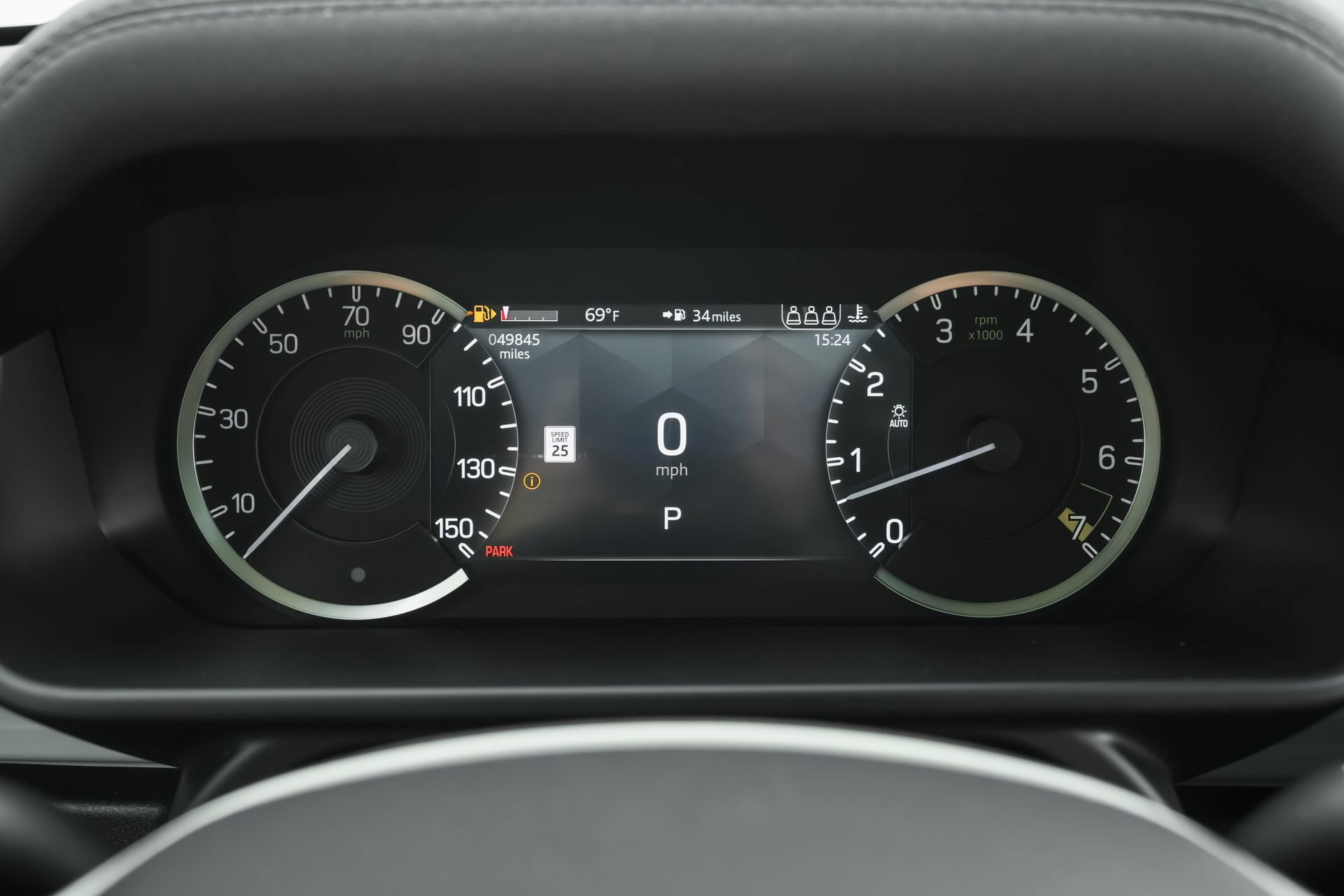 Used 2022 Land Rover Defender 110 SE image 9