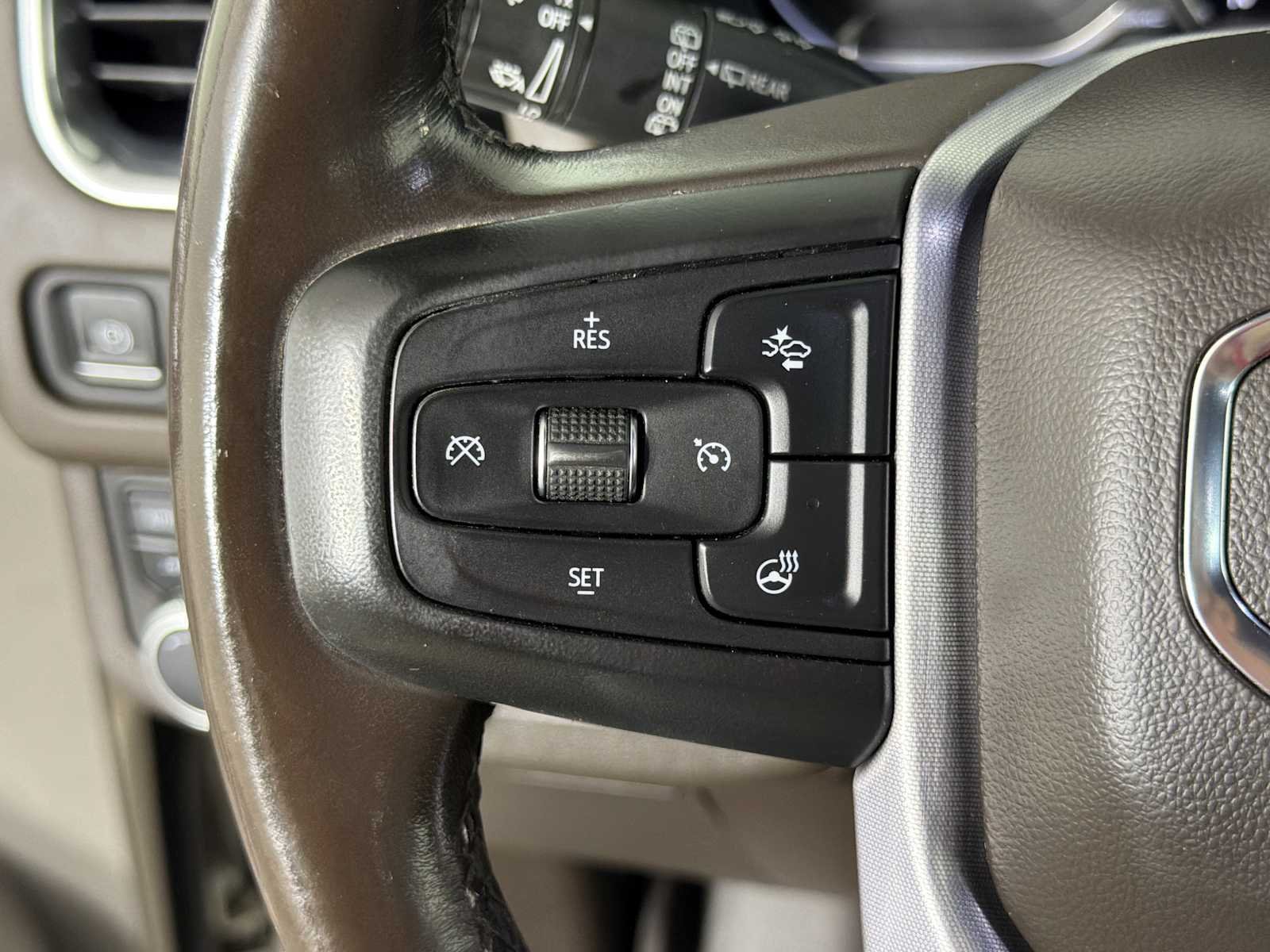 Used 2021 GMC Yukon XL SLT w/ SLT Luxury Plus Package AWD/4WD image 27