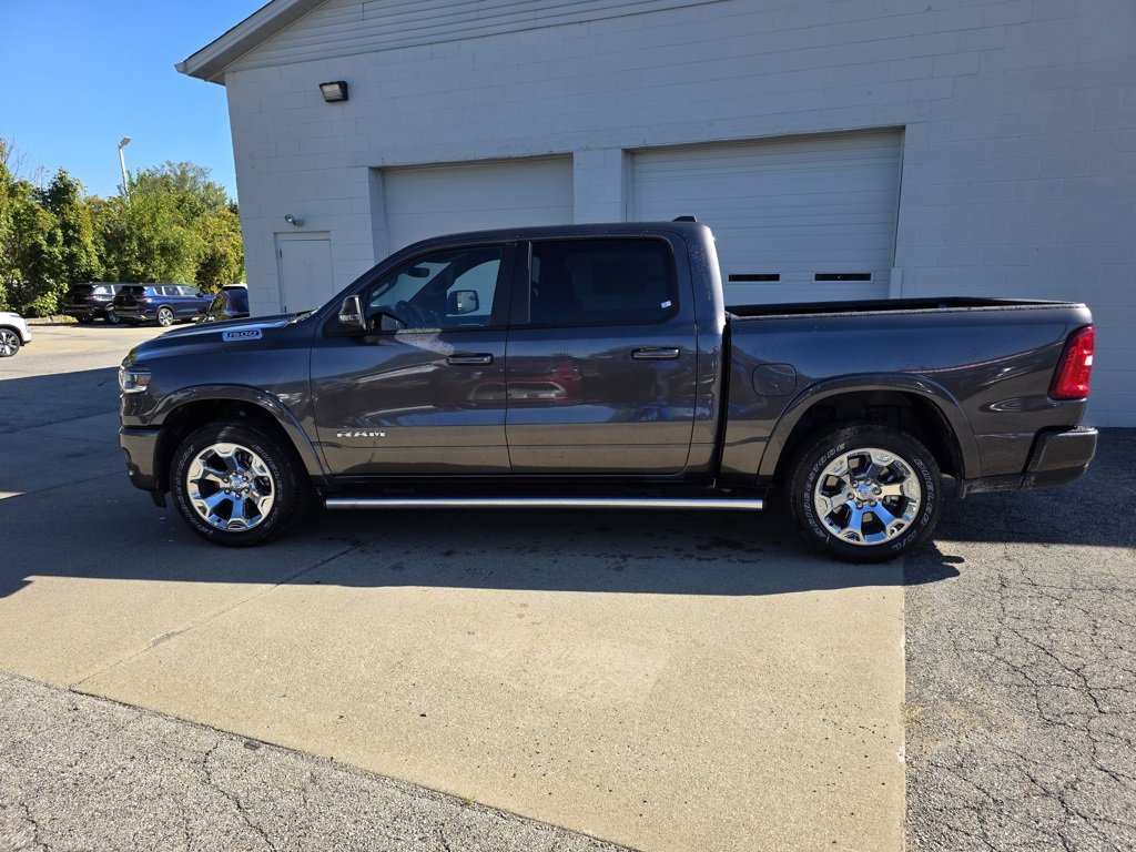 New 2026 RAM 1500 4x4 Crew Cab image 8