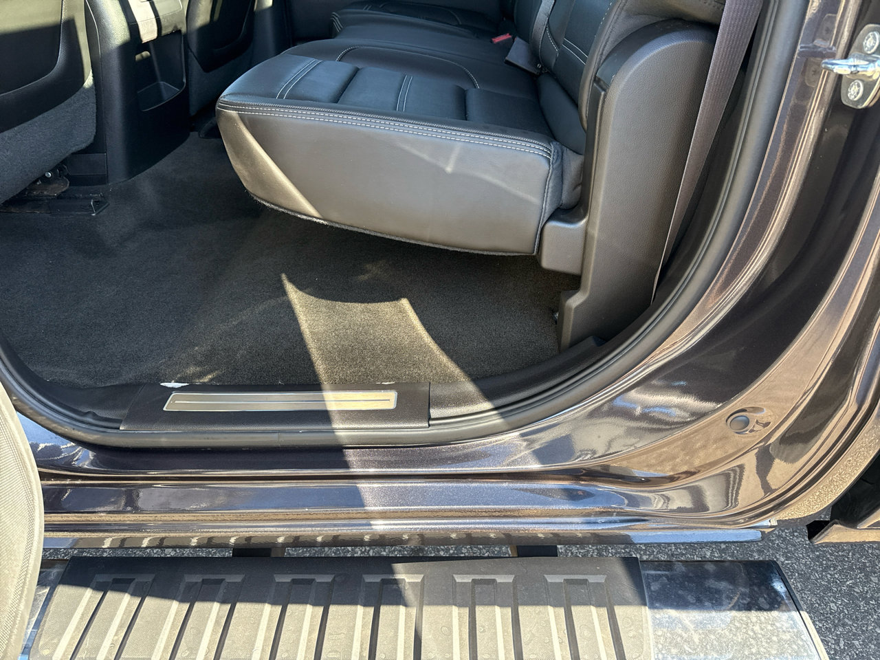 Used 2015 GMC Sierra 2500 Denali w/ Duramax Plus Package image 31