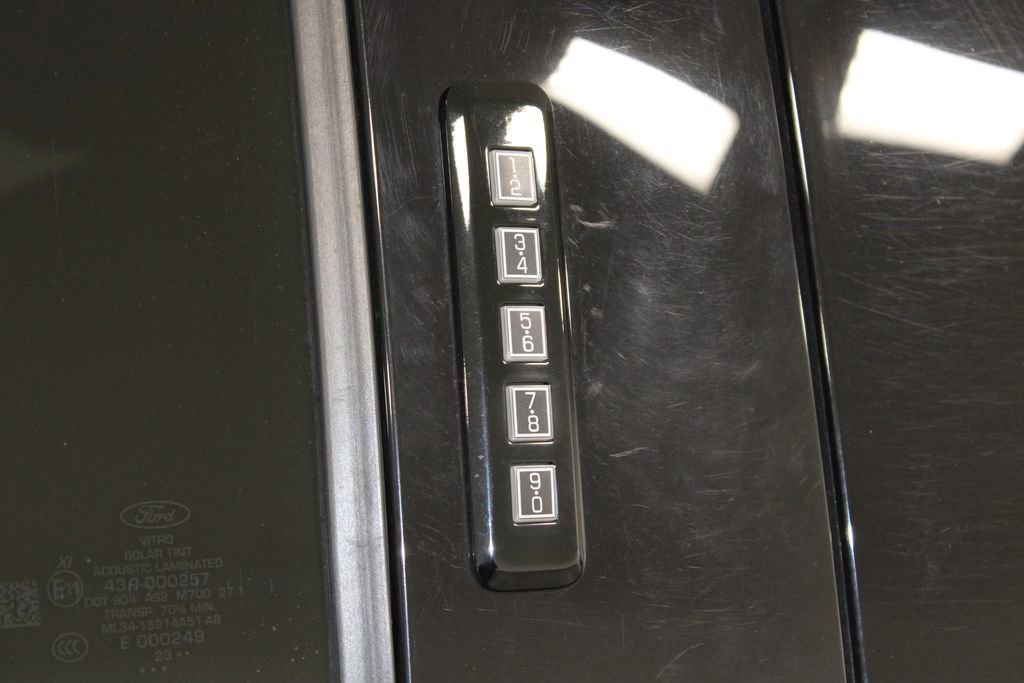 Used 2024 Ford F250 Lariat w/ Lariat Ultimate Package image 26