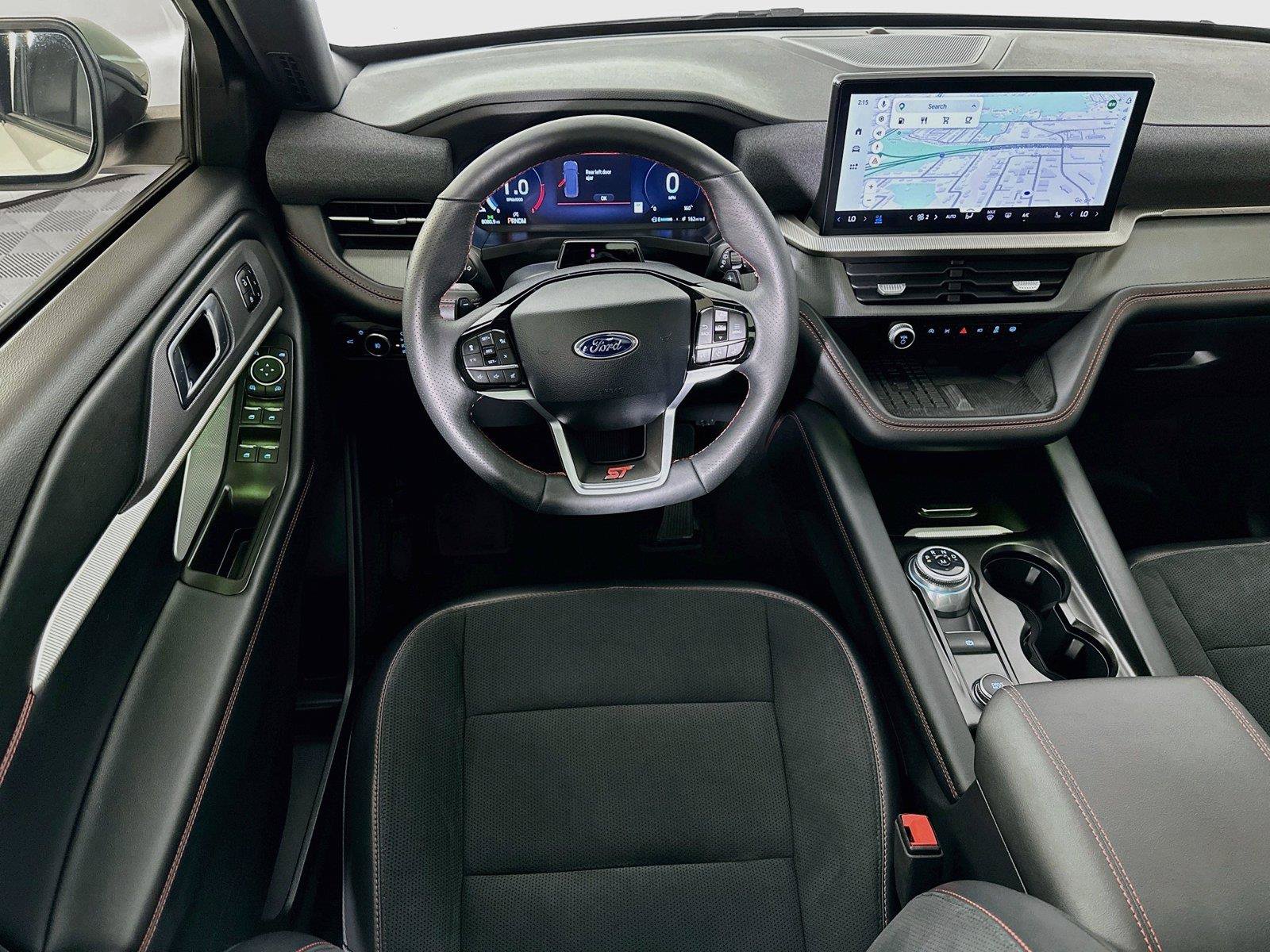 Used 2025 Ford Explorer ST AWD/4WD image 2