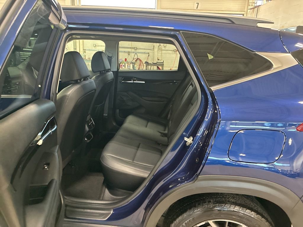 Certified 2021 Kia Seltos EX image 18