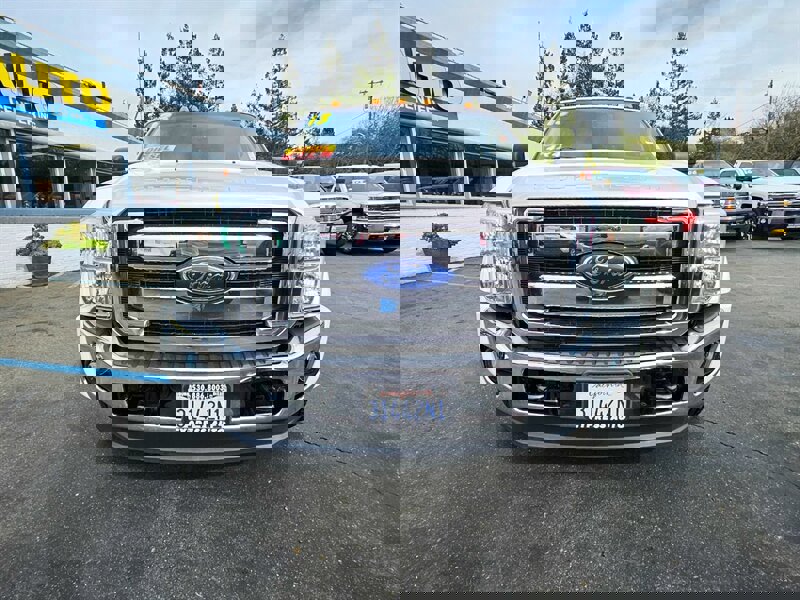 Used 2013 Ford F450 Lariat w/ Lariat Ultimate Pkg image 10