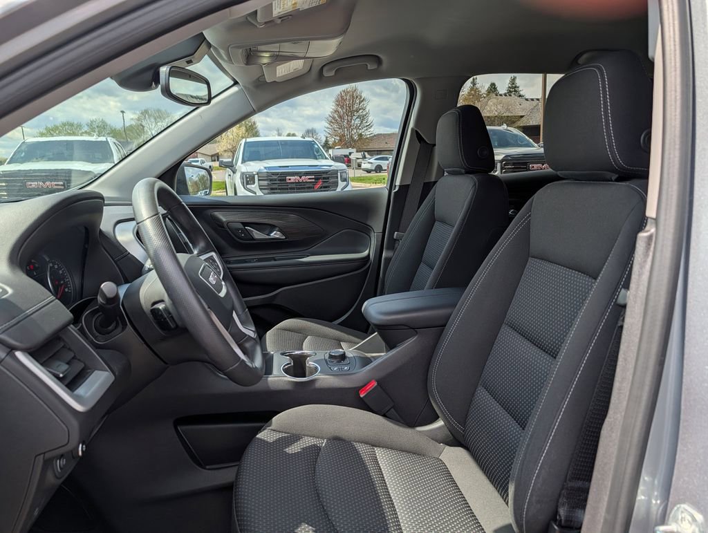 Used 2023 GMC Terrain SLE w/ Driver Convenience Package AWD/4WD image 33