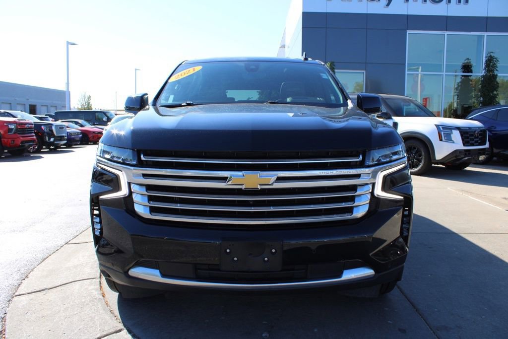 Used 2021 Chevrolet Suburban High Country image 2