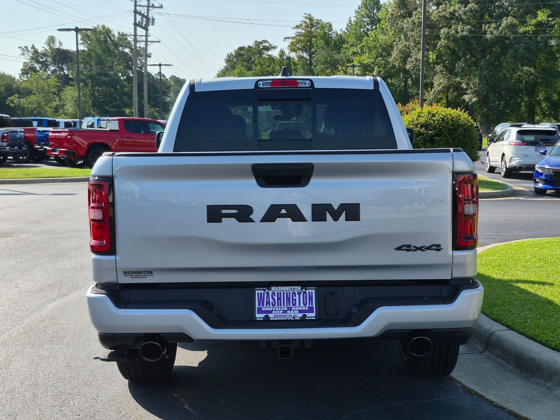 New 2026 RAM 1500 Express AWD/4WD image 6