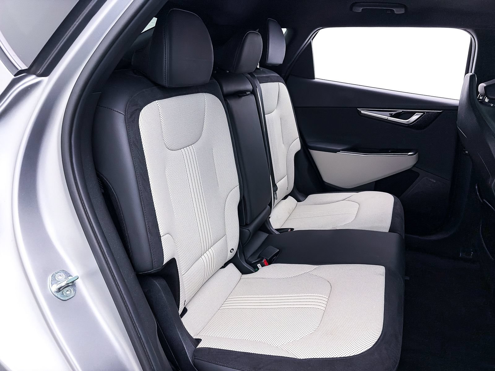 Certified 2024 Kia EV6 GT-Line w/ GT-Line White Seat Package RWD image 39
