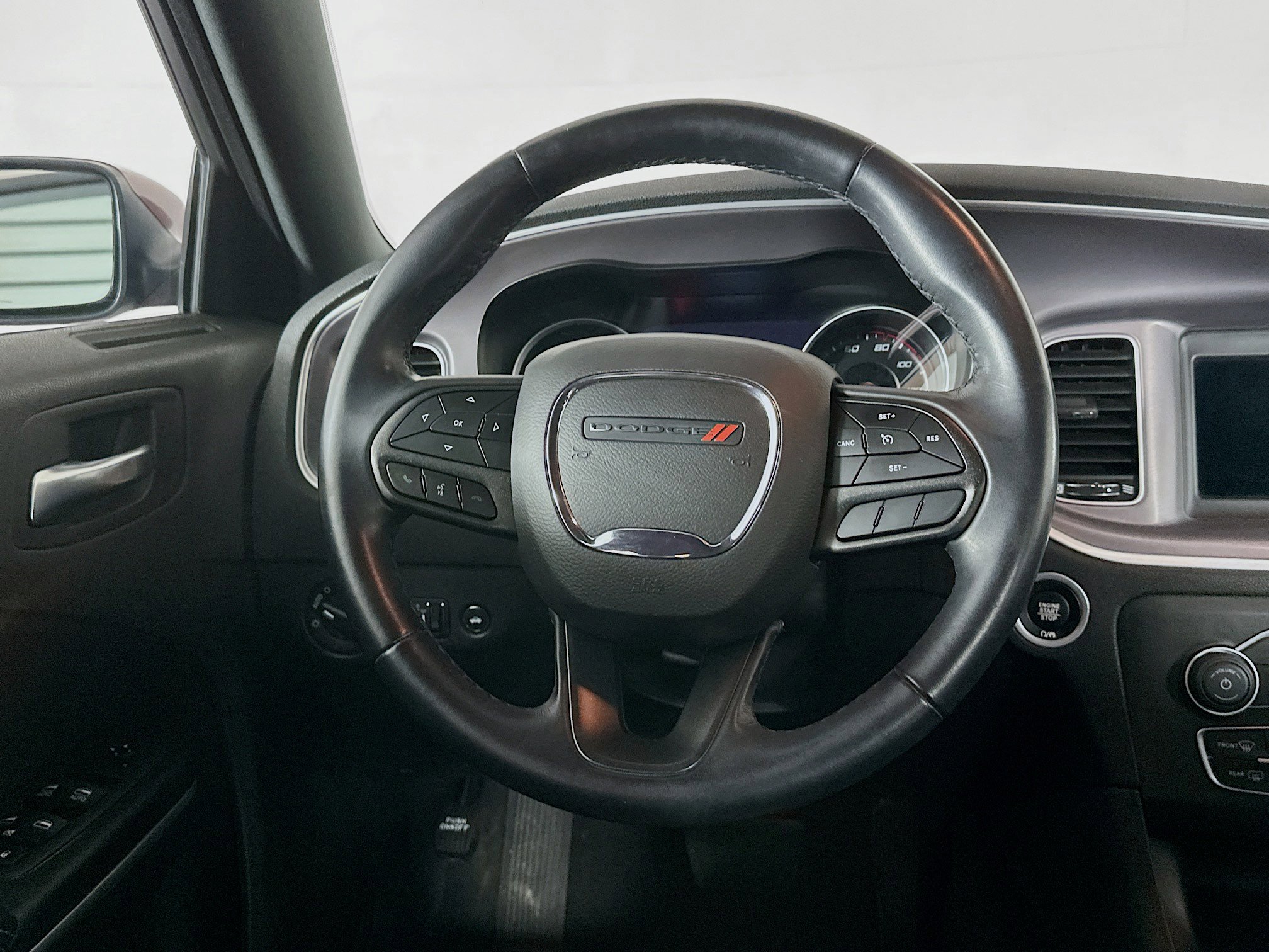 Used 2022 Dodge Charger SXT image 17