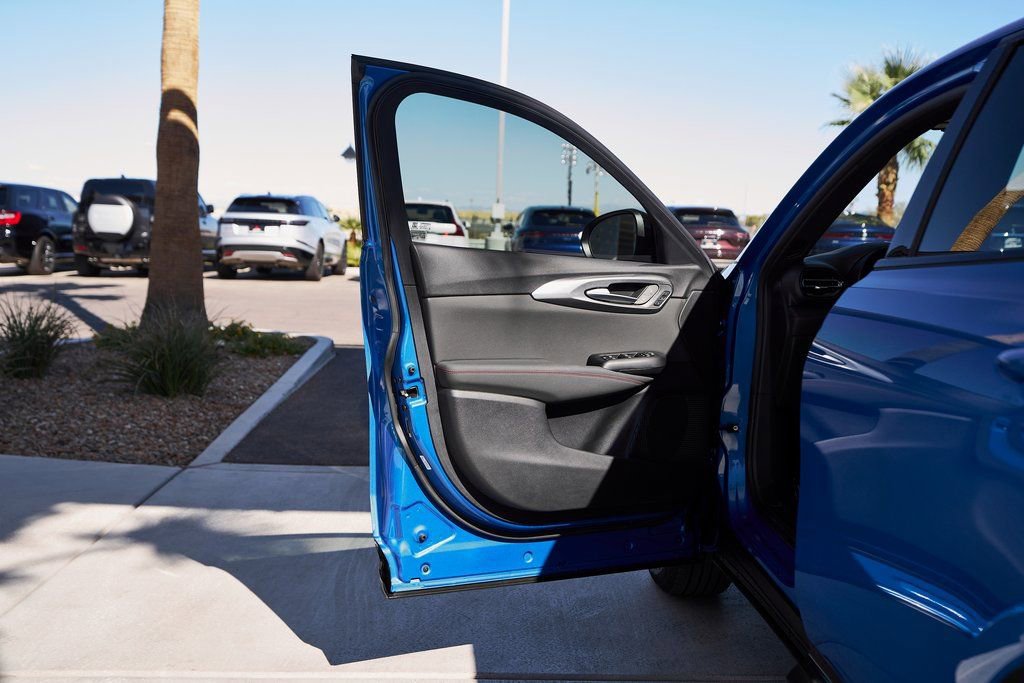 Used 2024 Dodge Hornet R/T w/ Tech Pack w/o Parking image 17