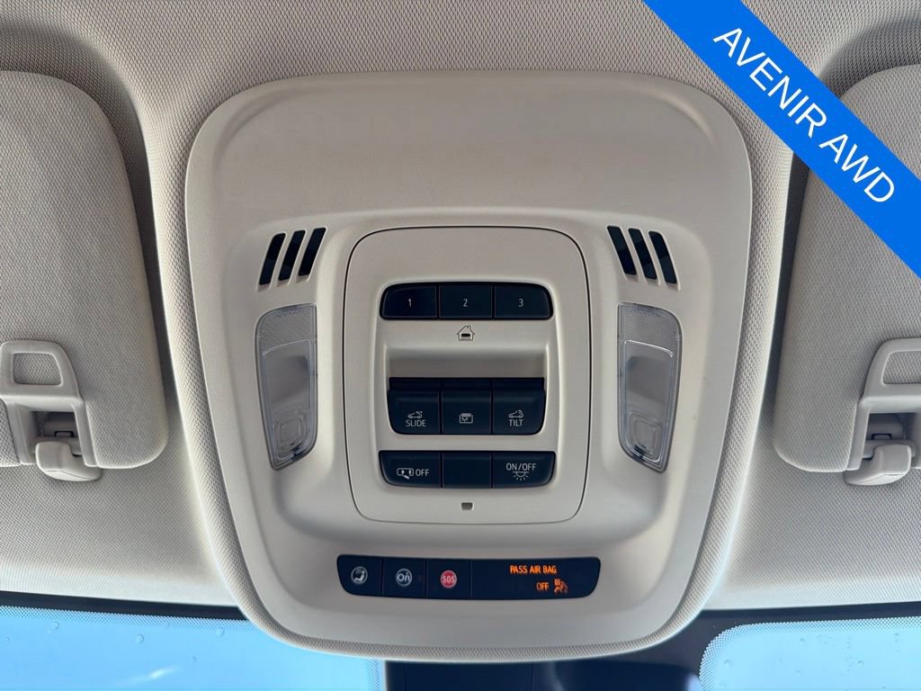 Used 2021 Buick Envision Avenir w/ Technology Package II AWD/4WD image 21