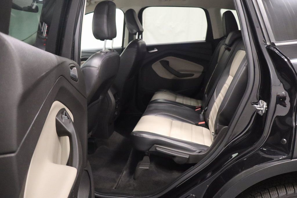 Used 2019 Ford Escape SEL image 13