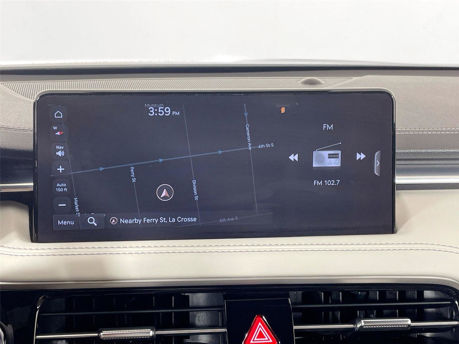 Used 2025 Genesis G70 2.5T image 15