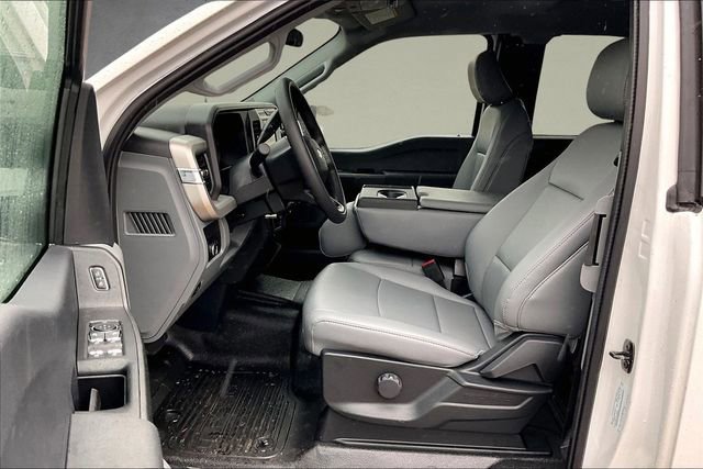 New 2026 Ford F550 4x4 SuperCab Super Duty image 8