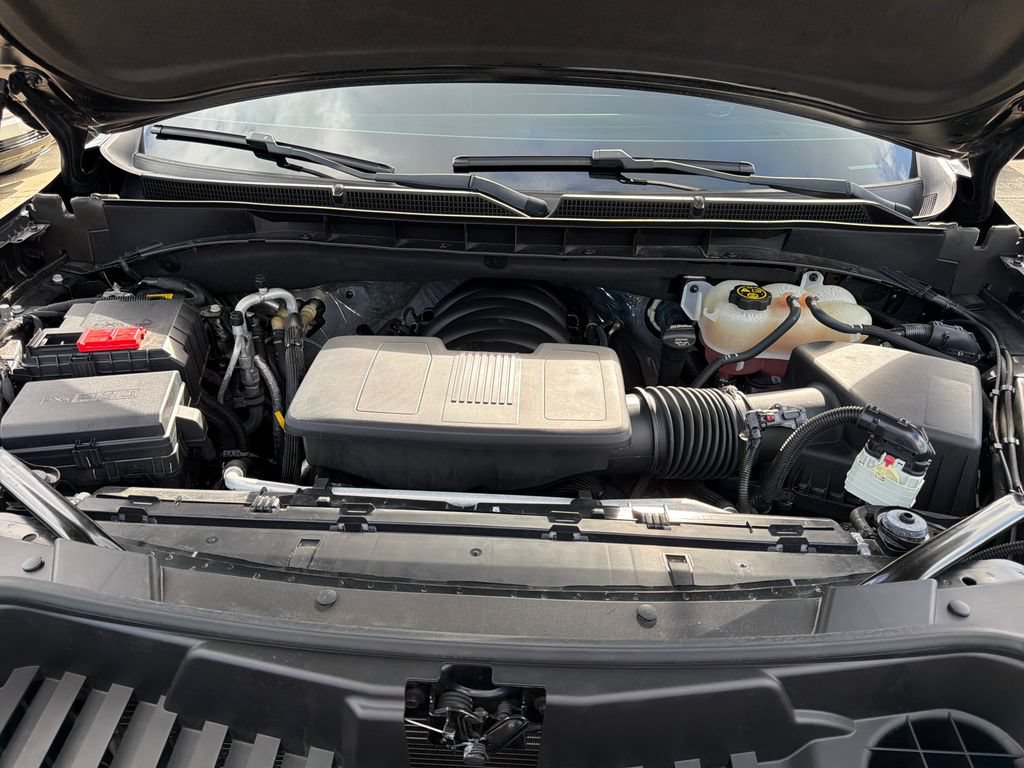 Certified 2023 Cadillac Escalade ESV Premium Luxury w/ LPO, Floor Liner Package AWD/4WD image 24
