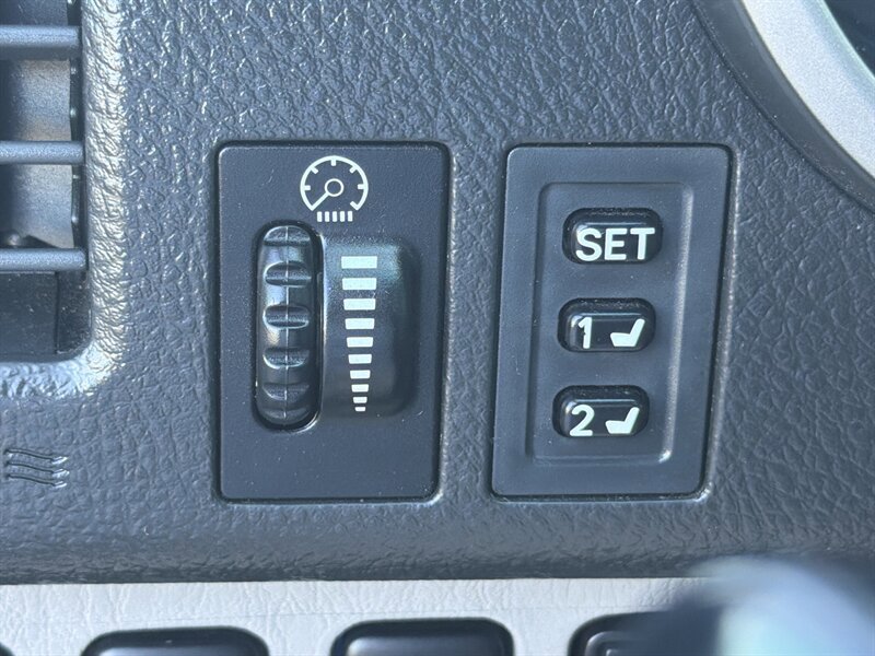 Used 2008 Toyota 4Runner Limited AWD/4WD image 27