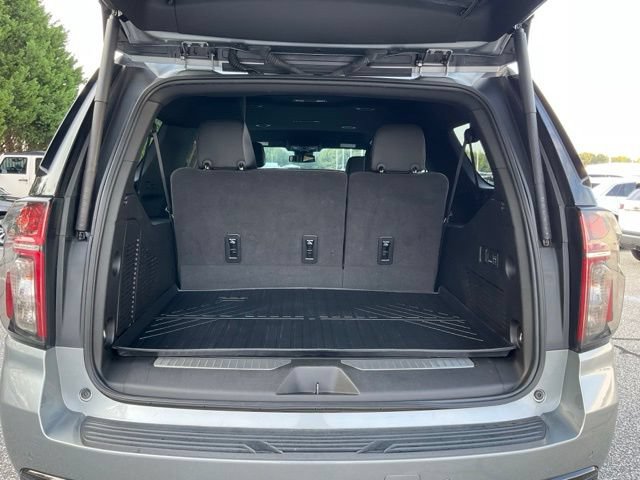 Used 2024 Chevrolet Suburban Z71 w/ Luxury Package AWD/4WD image 19