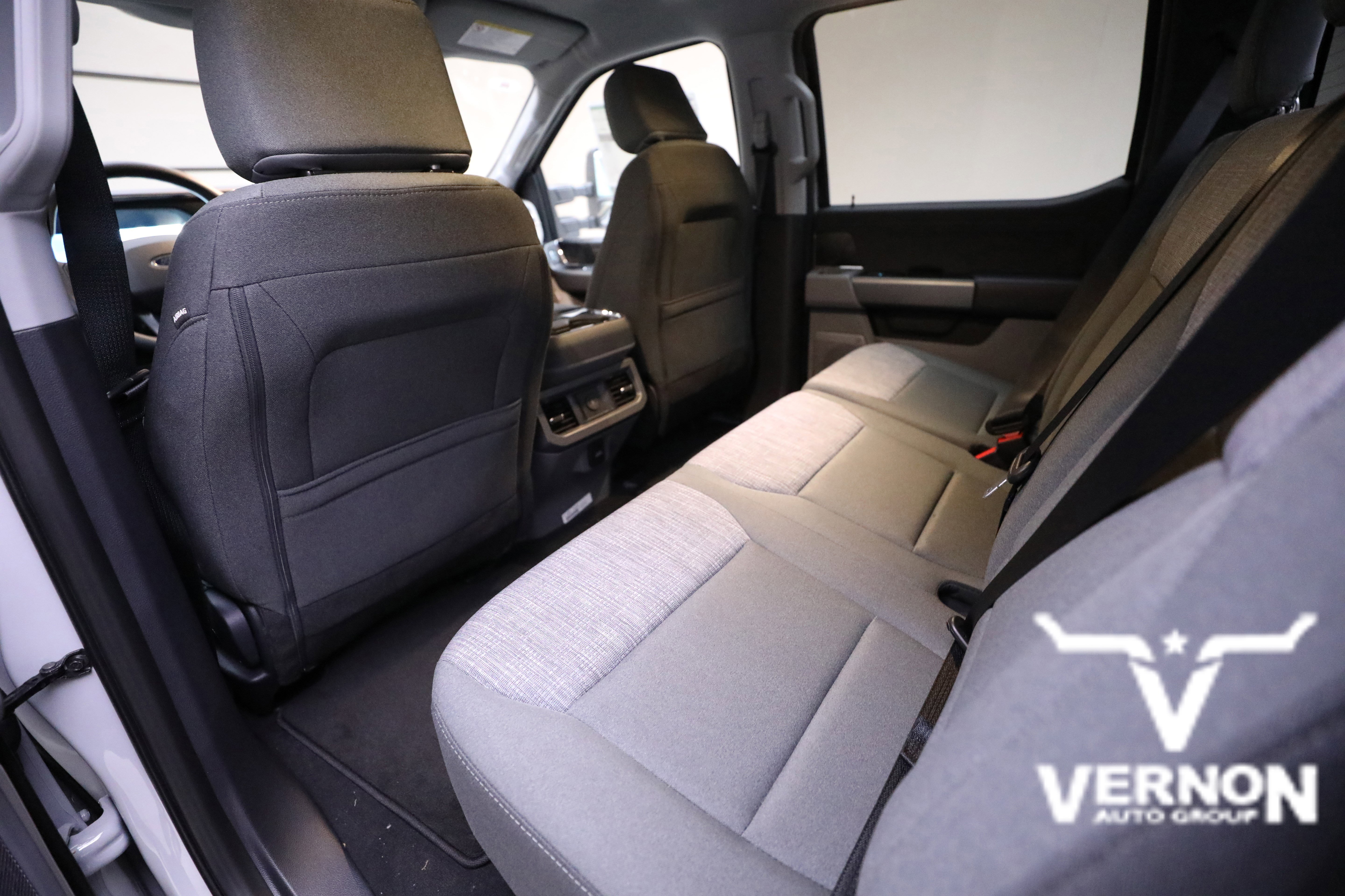 New 2026 Ford F250 XLT w/ XLT Premium Package image 9