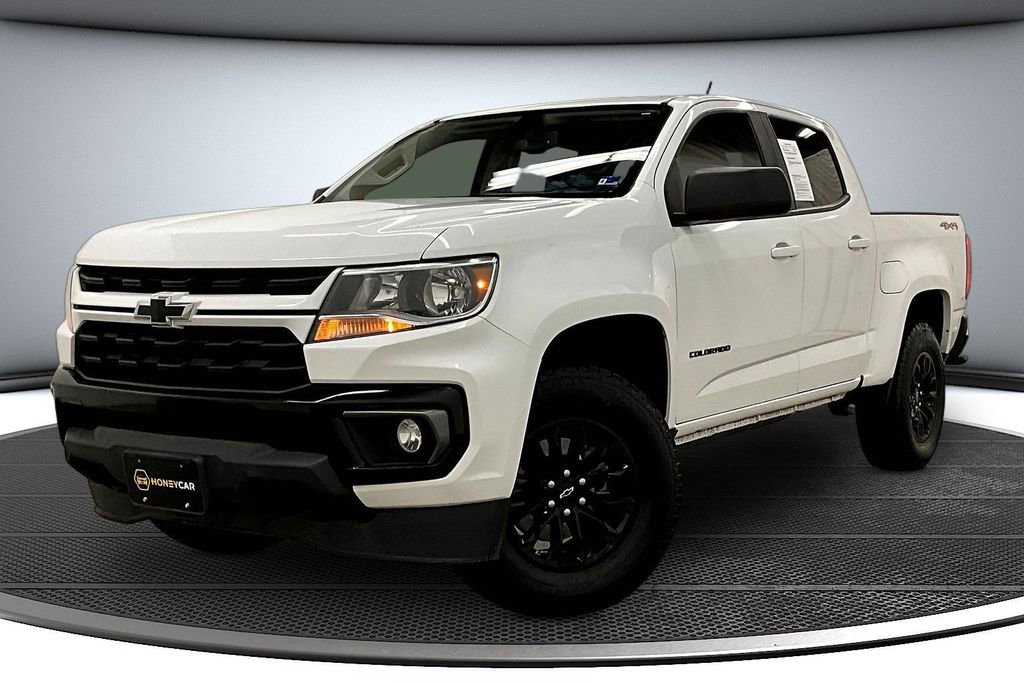Used 2022 Chevrolet Colorado LT w/ Trail Boss Package AWD/4WD image 3