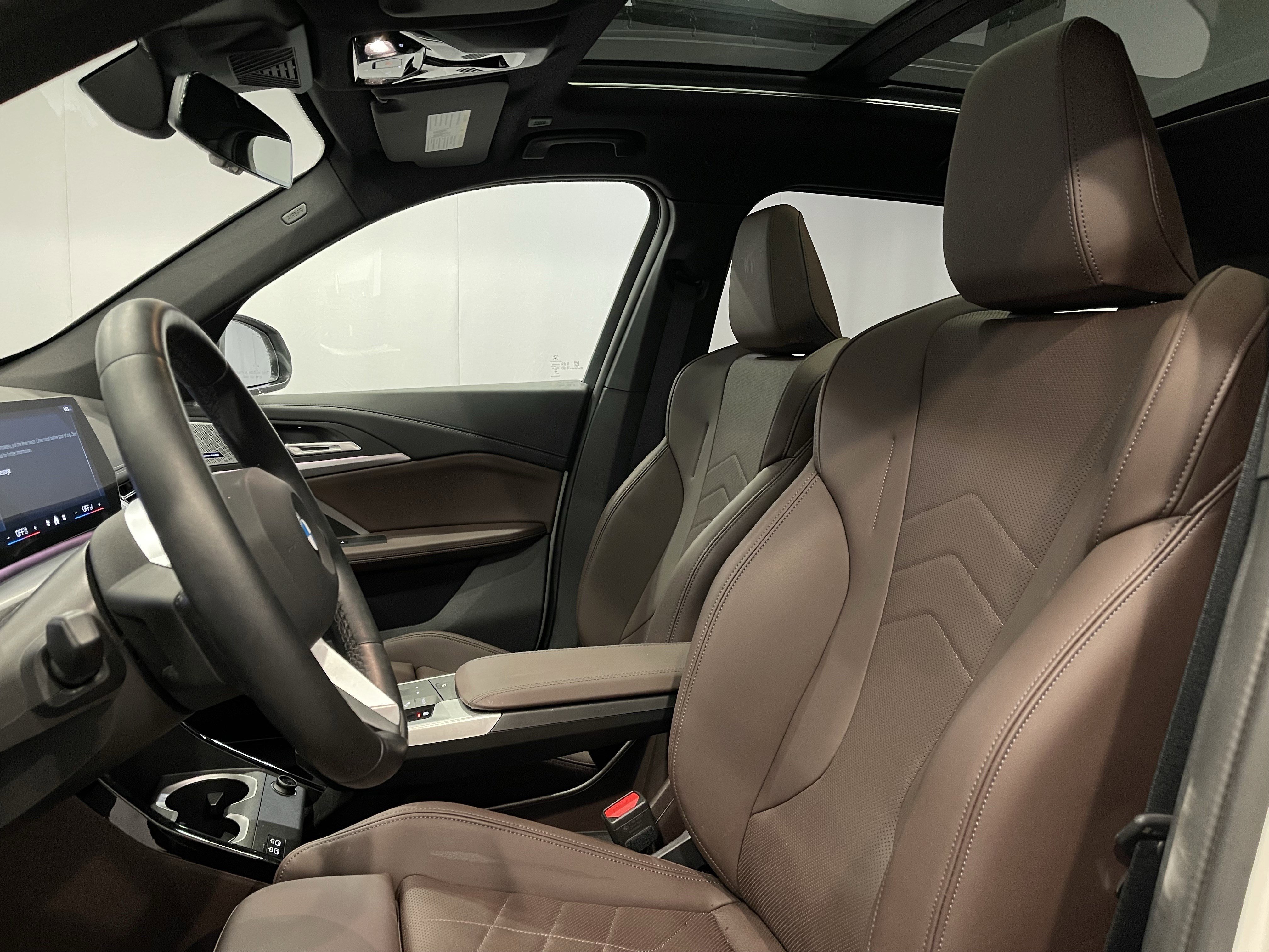 Used 2025 BMW X1 xDrive28i w/ Convenience Package image 14