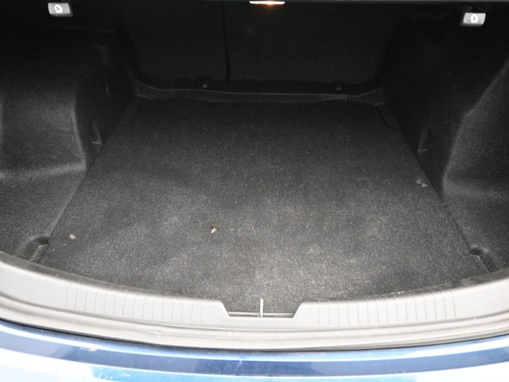 Used 2021 Chevrolet Malibu LT image 14