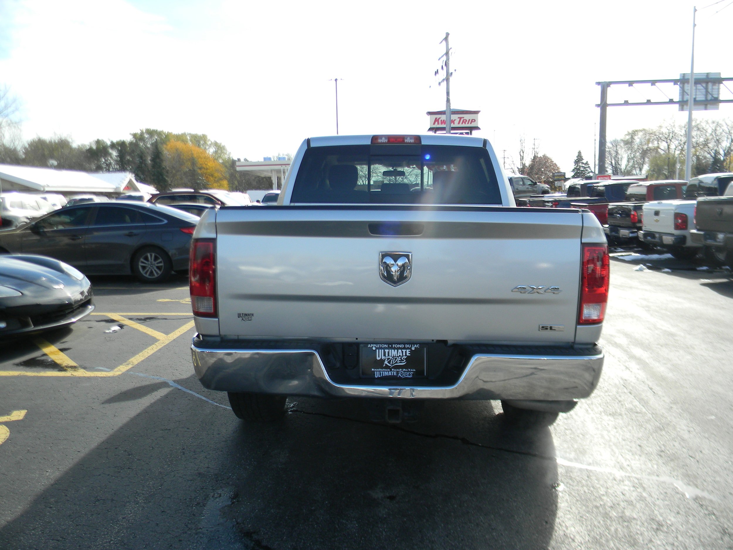 Used 2011 RAM 1500 Classic SLT w/ Remote Start & Security Group AWD/4WD image 12