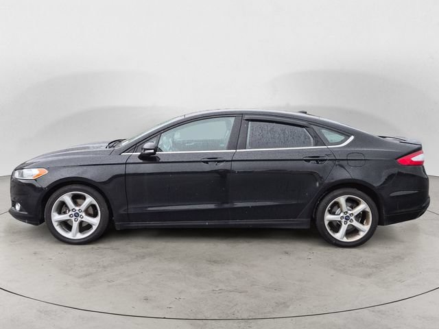 Used 2016 Ford Fusion SE FWD image 8