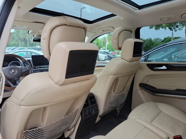 Used 2018 Mercedes-Benz GLS 550 4MATIC image 11