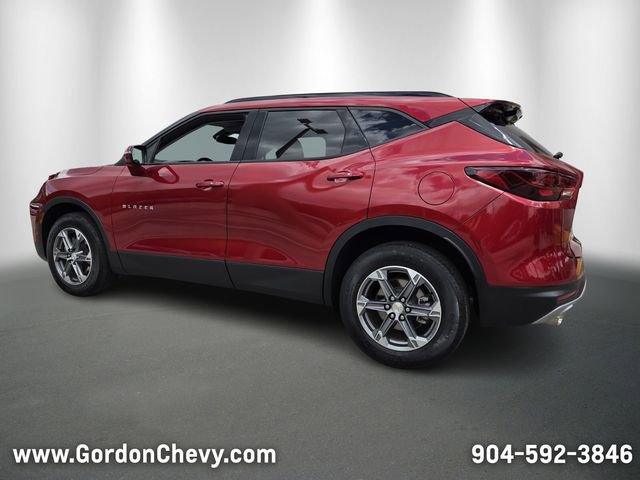 Used 2024 Chevrolet Blazer LT image 3