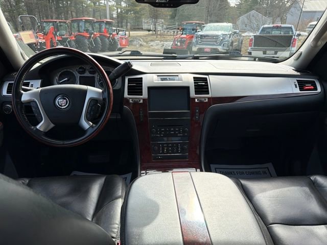 Used 2011 Cadillac Escalade EXT Luxury image 13