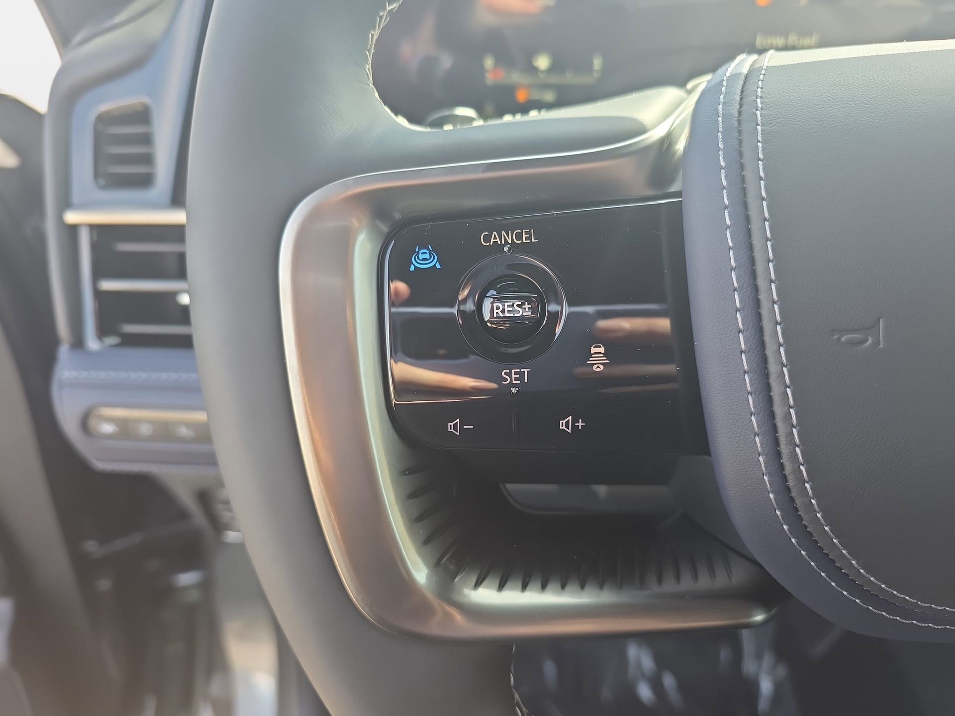 New 2026 INFINITI QX80 4WD w/ Sport Exterior Package image 17