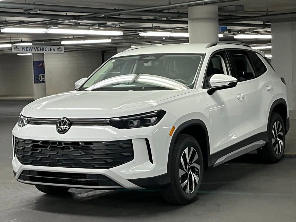 New 2026 Volkswagen Tiguan S AWD/4WD image 3