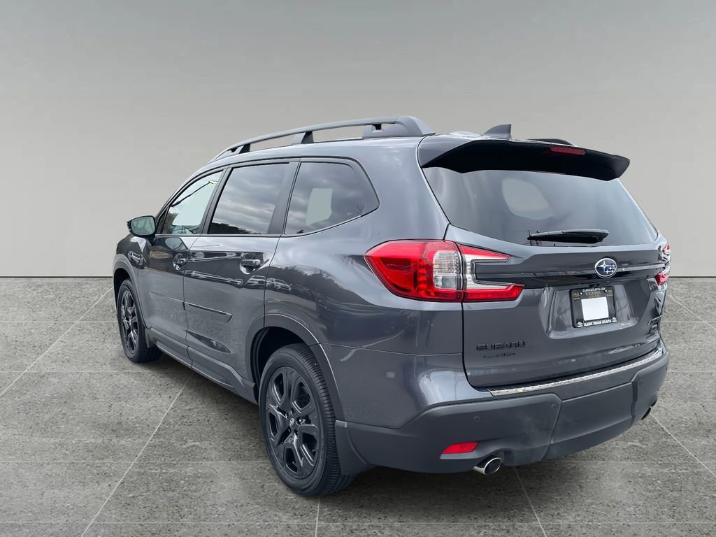 Certified 2025 Subaru Ascent Bronze Edition w/ Onyx Package image 3