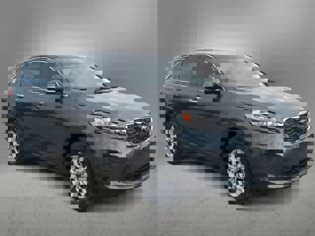 Used 2020 Kia Sorento LX image 2