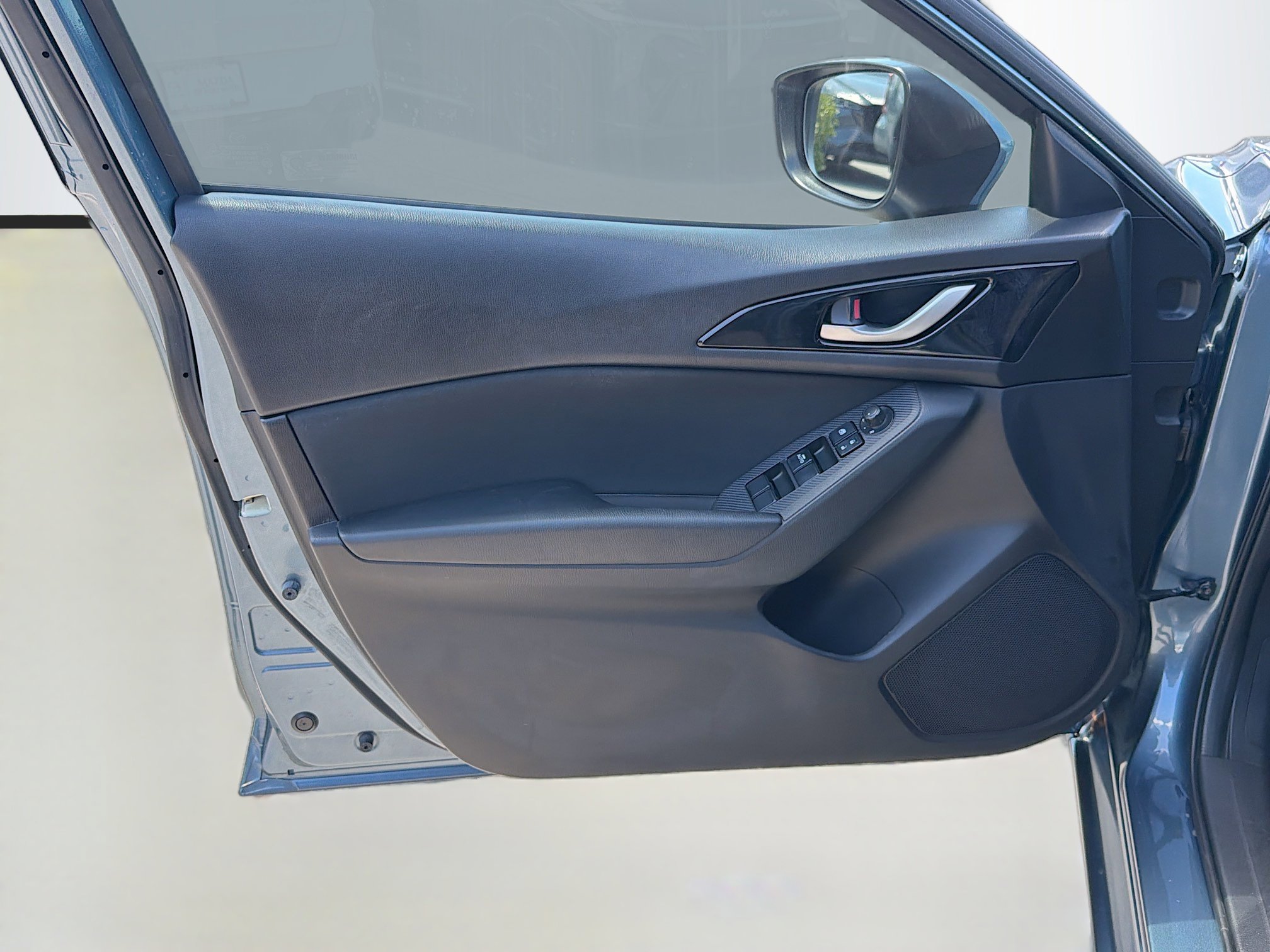 Used 2016 MAZDA MAZDA3 i Sport w/ Preferred Equipment Package image 20