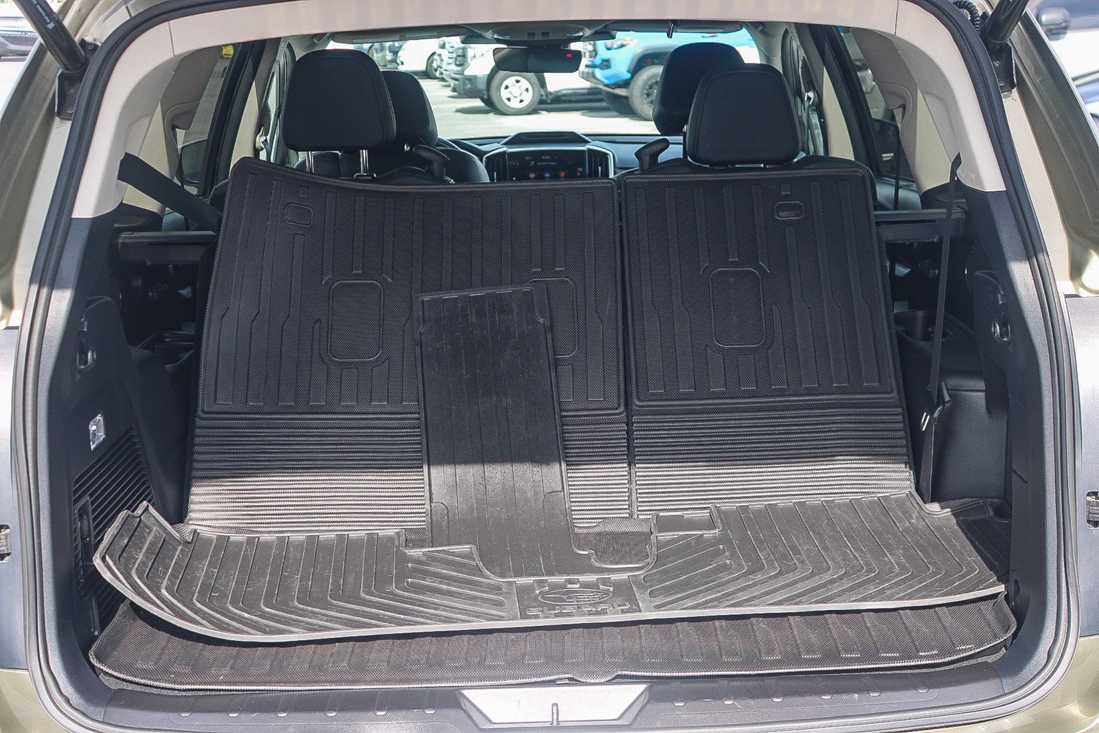 Used 2023 Subaru Ascent Limited w/ Technology Package image 26