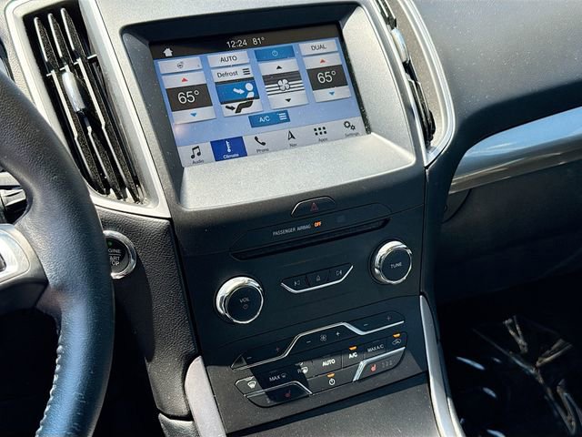 Used 2016 Ford Edge SEL w/ Equipment Group 201A AWD/4WD image 21