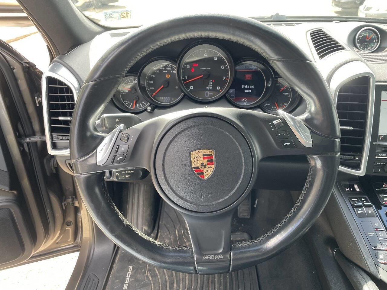 Used 2014 Porsche Cayenne image 32