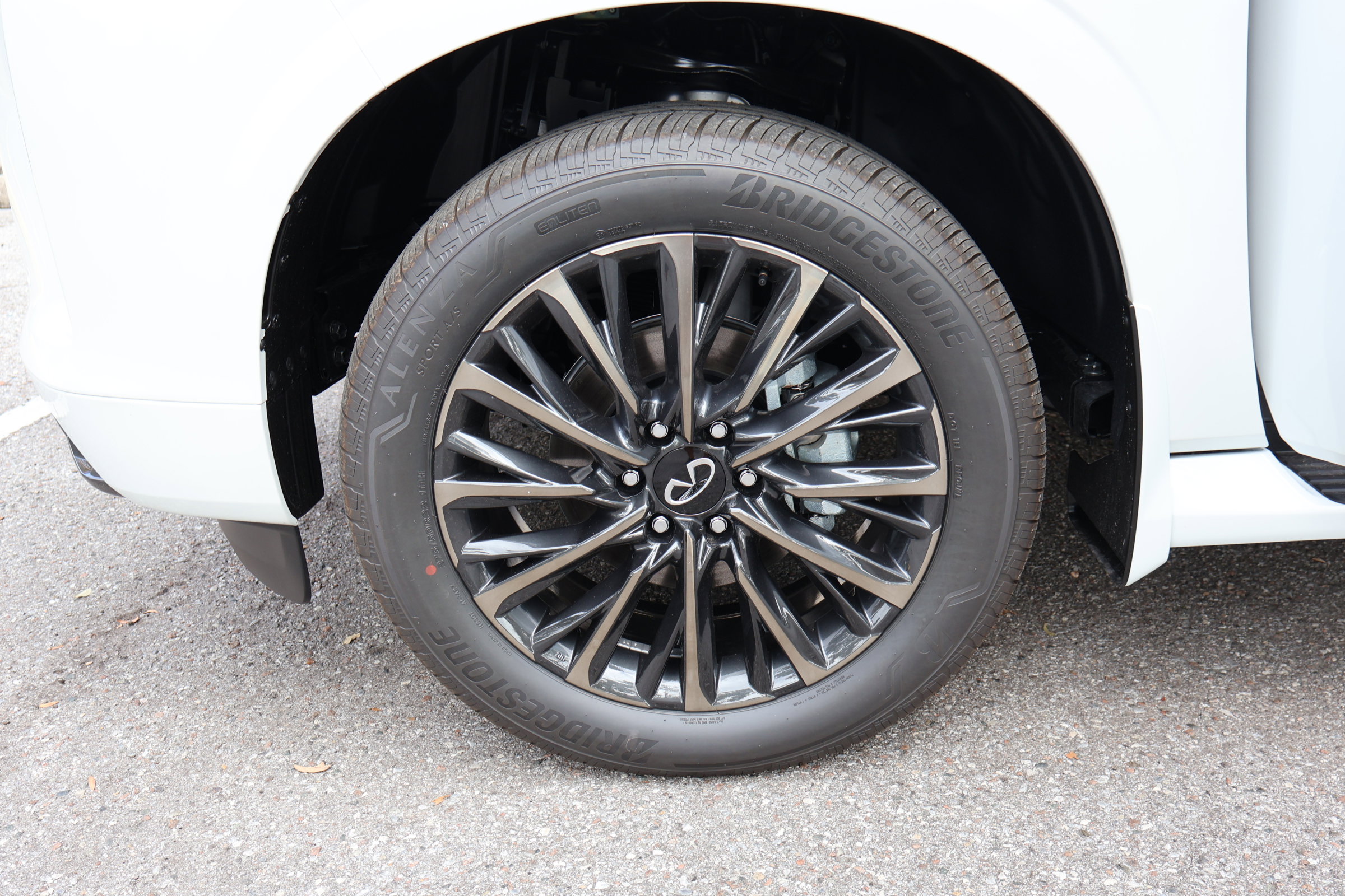 New 2026 INFINITI QX80 Autograph image 11