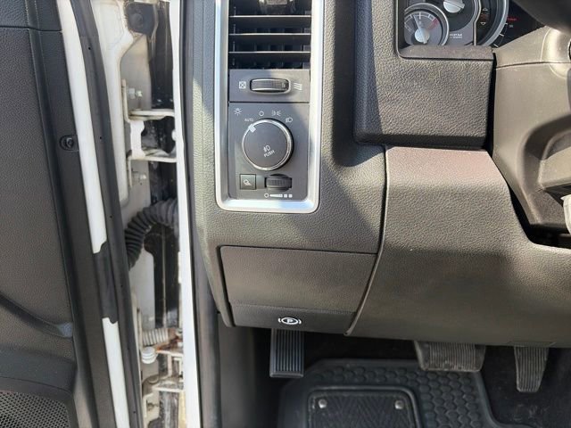 Used 2014 RAM 1500 Limited image 43
