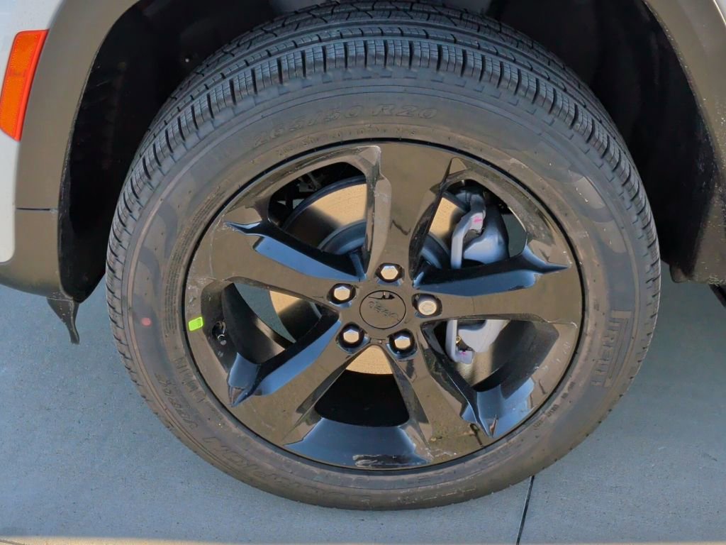 New 2026 Jeep Grand Cherokee Limited w/ Limited Altitude Package RWD image 40