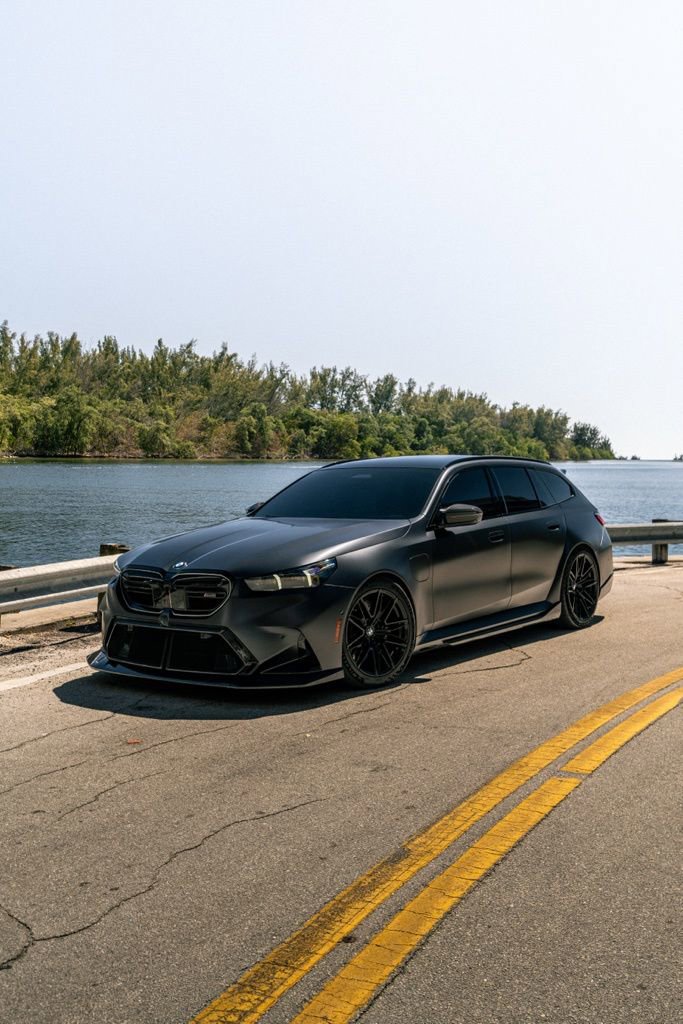 Used 2026 BMW M5 Touring w/ M Driver's Package image 6