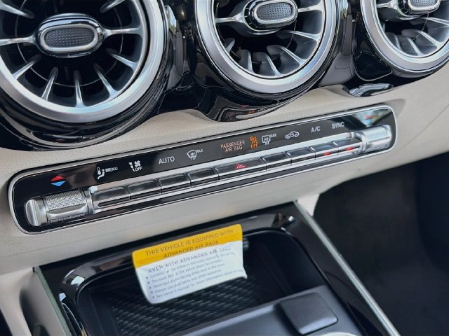 New 2026 Mercedes-Benz GLB 250 4MATIC image 14